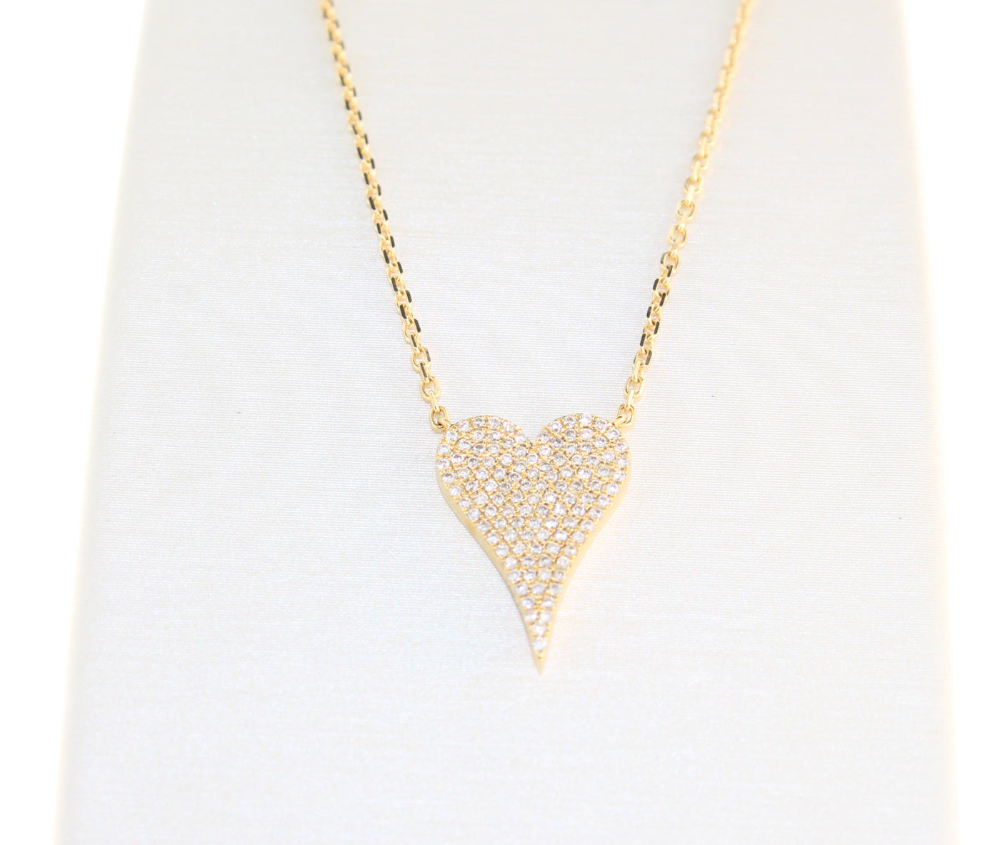 18KY Diamond Heart Necklace