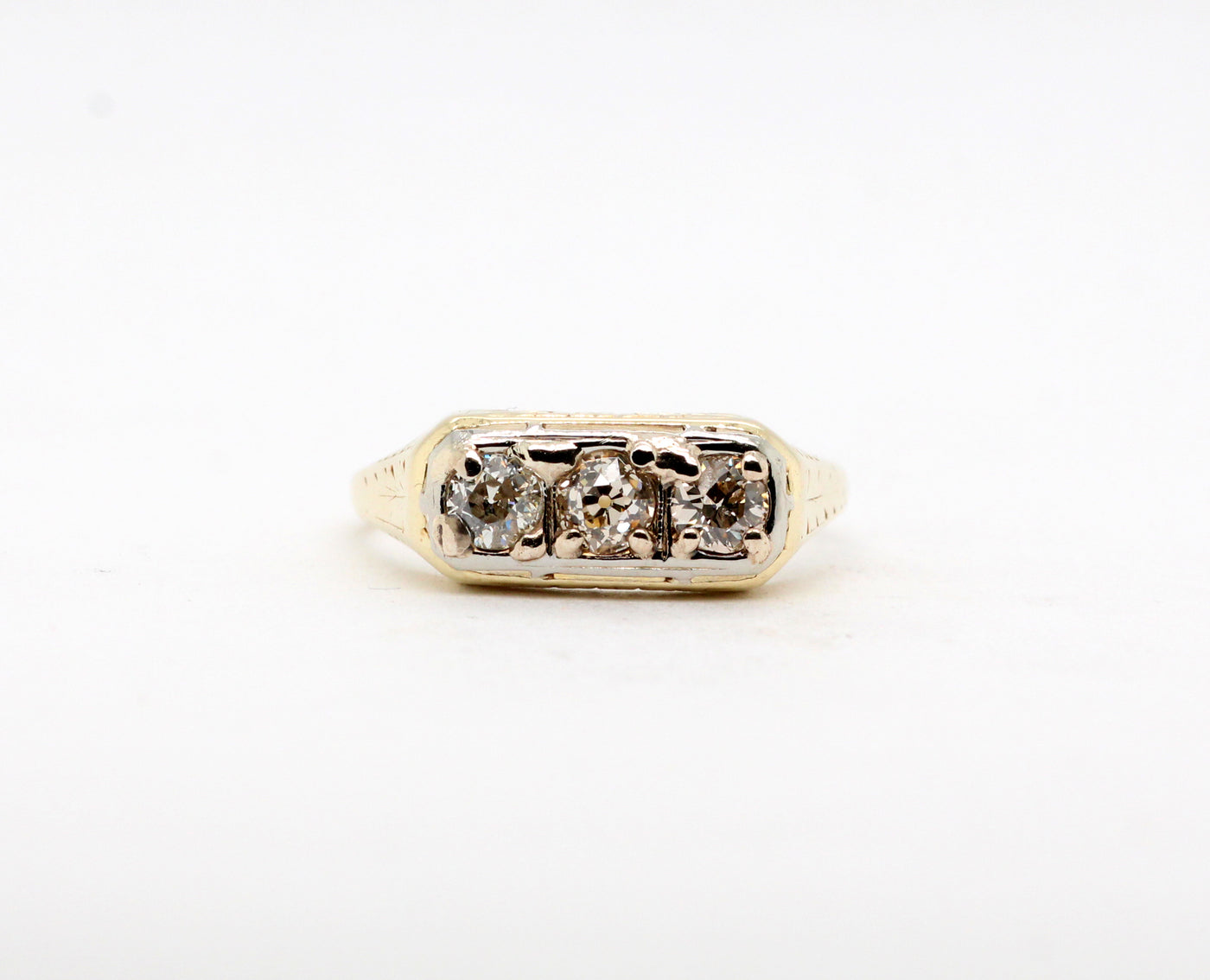 Estate 14KY .45 Cttw Old Euro Diamond vintage ring, IJ-SI2