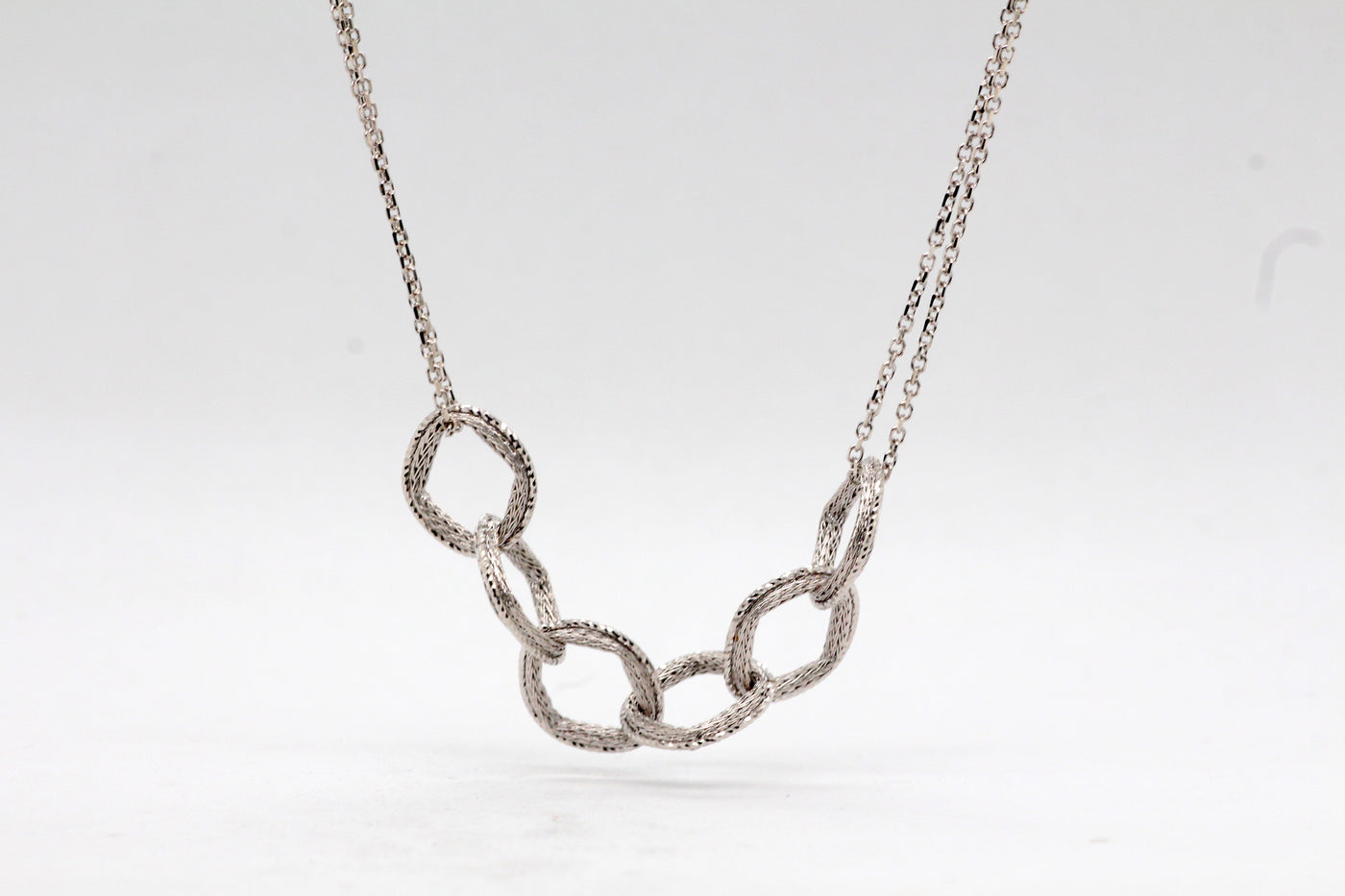 18KW 18" Diamond Cut Link necklace