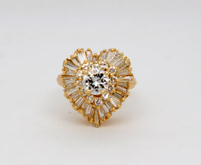 Estate 18KY 2.50 Cttw Diamond Ballerina Ring
