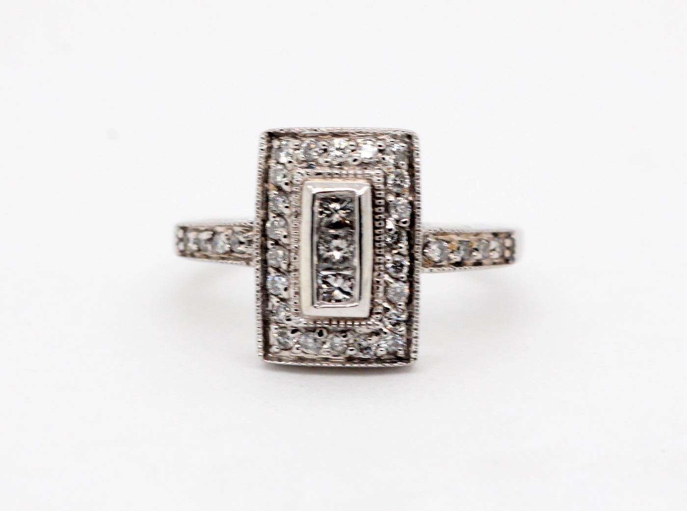 Estate 14KW .55 Cttw Diamond ring, I-I1