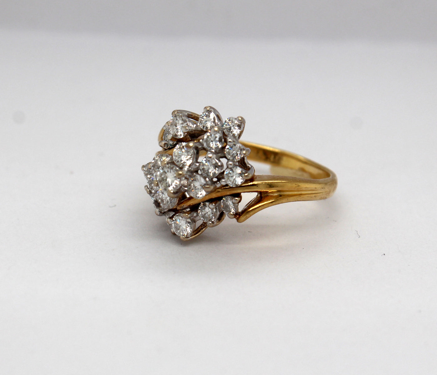 Estate 18KY 1.00 Cttw Diamond Cluster Ring F in Color and VS2 in Clari