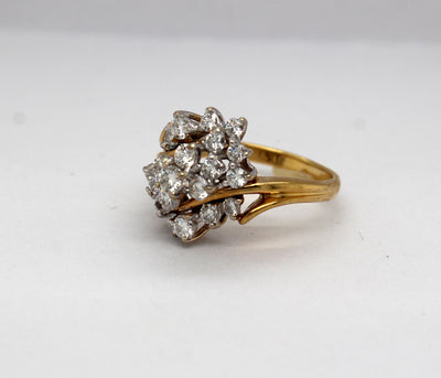 Estate 18KY 1.00 Cttw Diamond Cluster Ring F in Color and VS2 in Clari