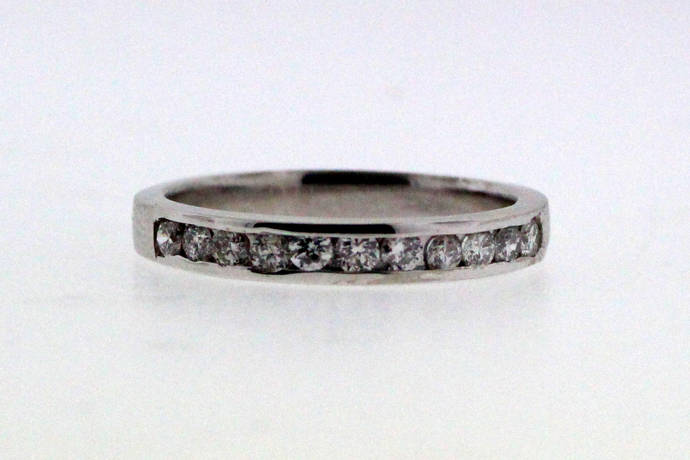 14KW .44 CTTW DIAMOND WEDDING BAND I-SI1 image