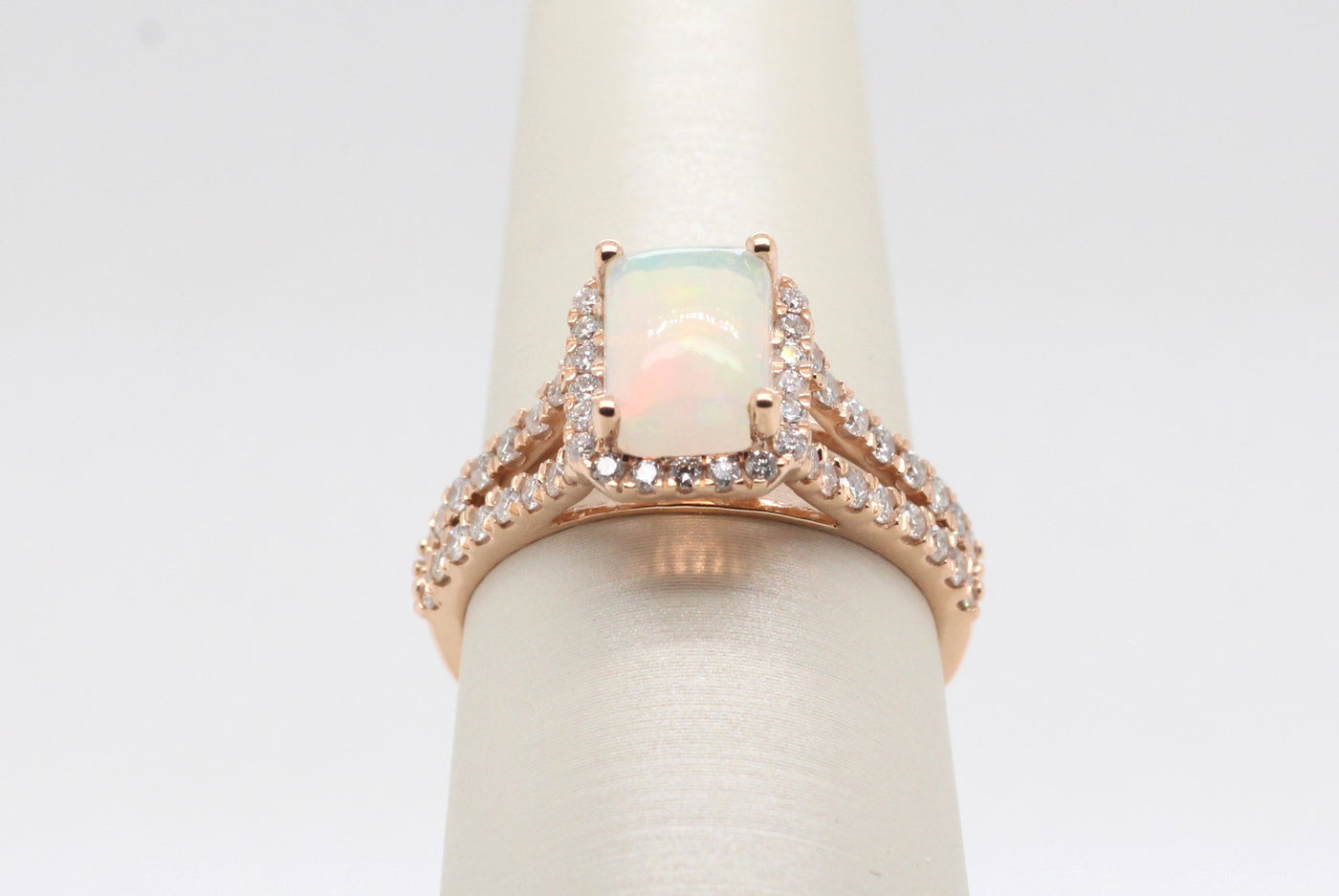 14KR Opal and Diamond Ring