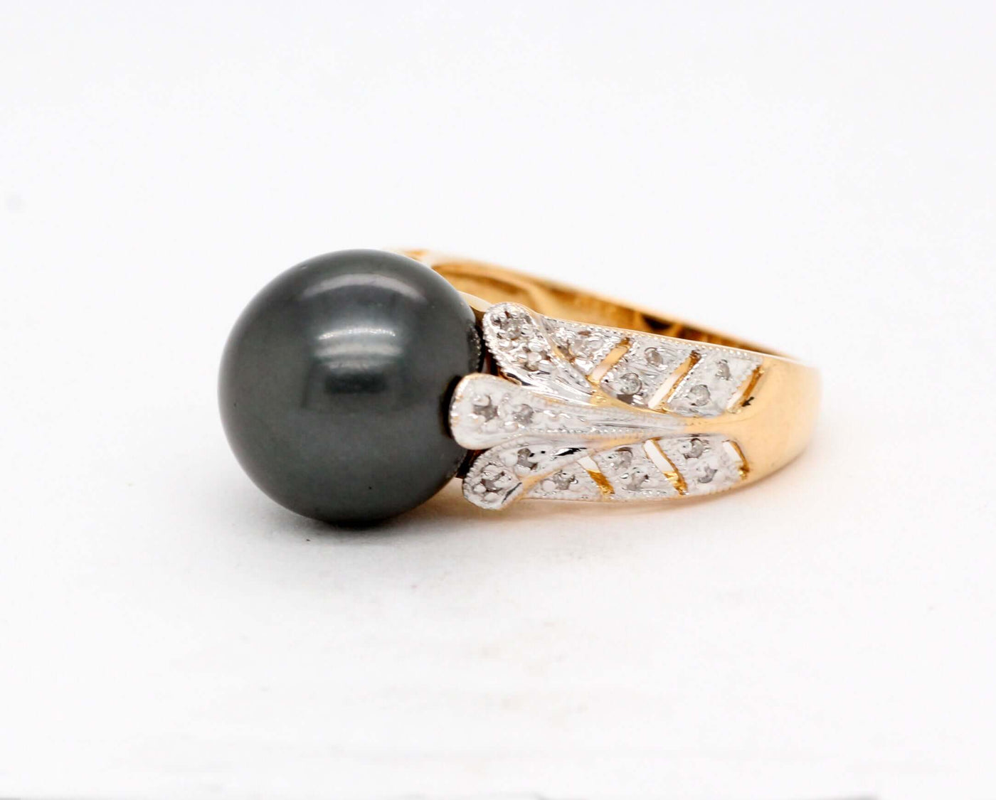 14KY 12 mm Tahitian Pearl and Diamond Ring image