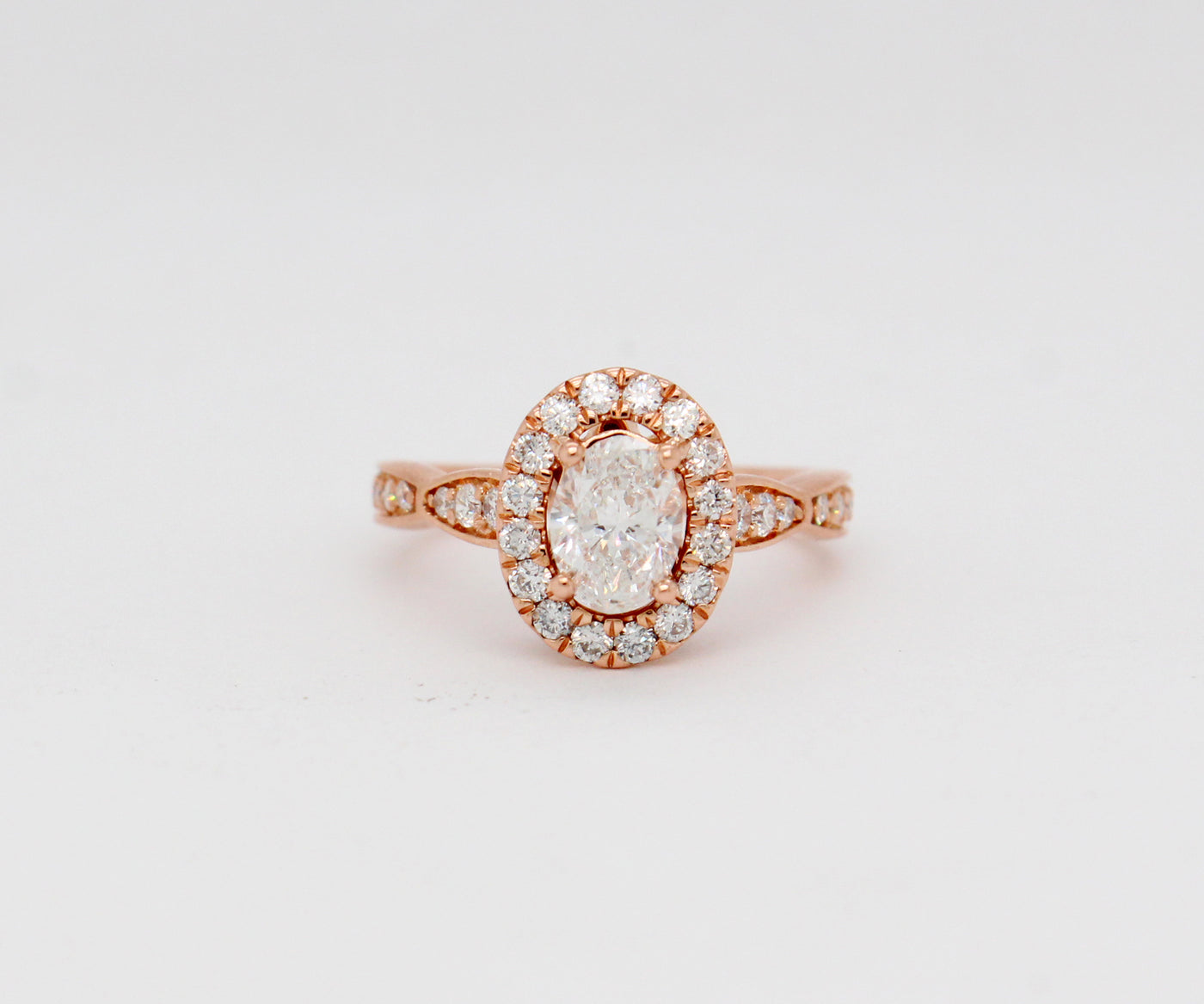 Estate 14KR 1.40 Cttw Diamond Halo Ring