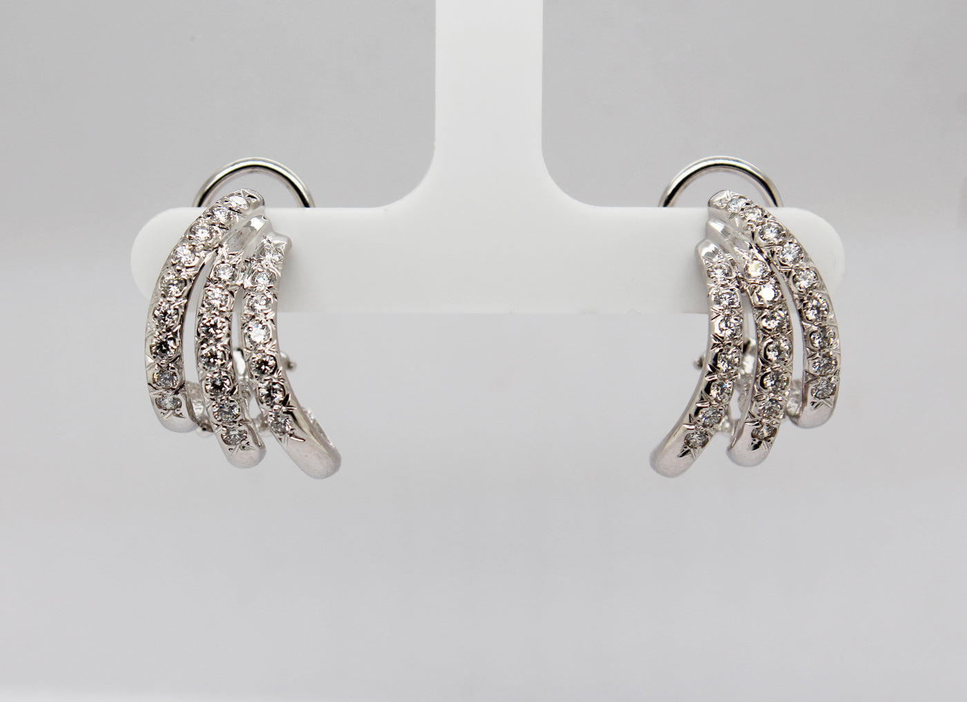 18KW 1.50 Cttw Diamond Earrings F in Color and VS2 in Clarity