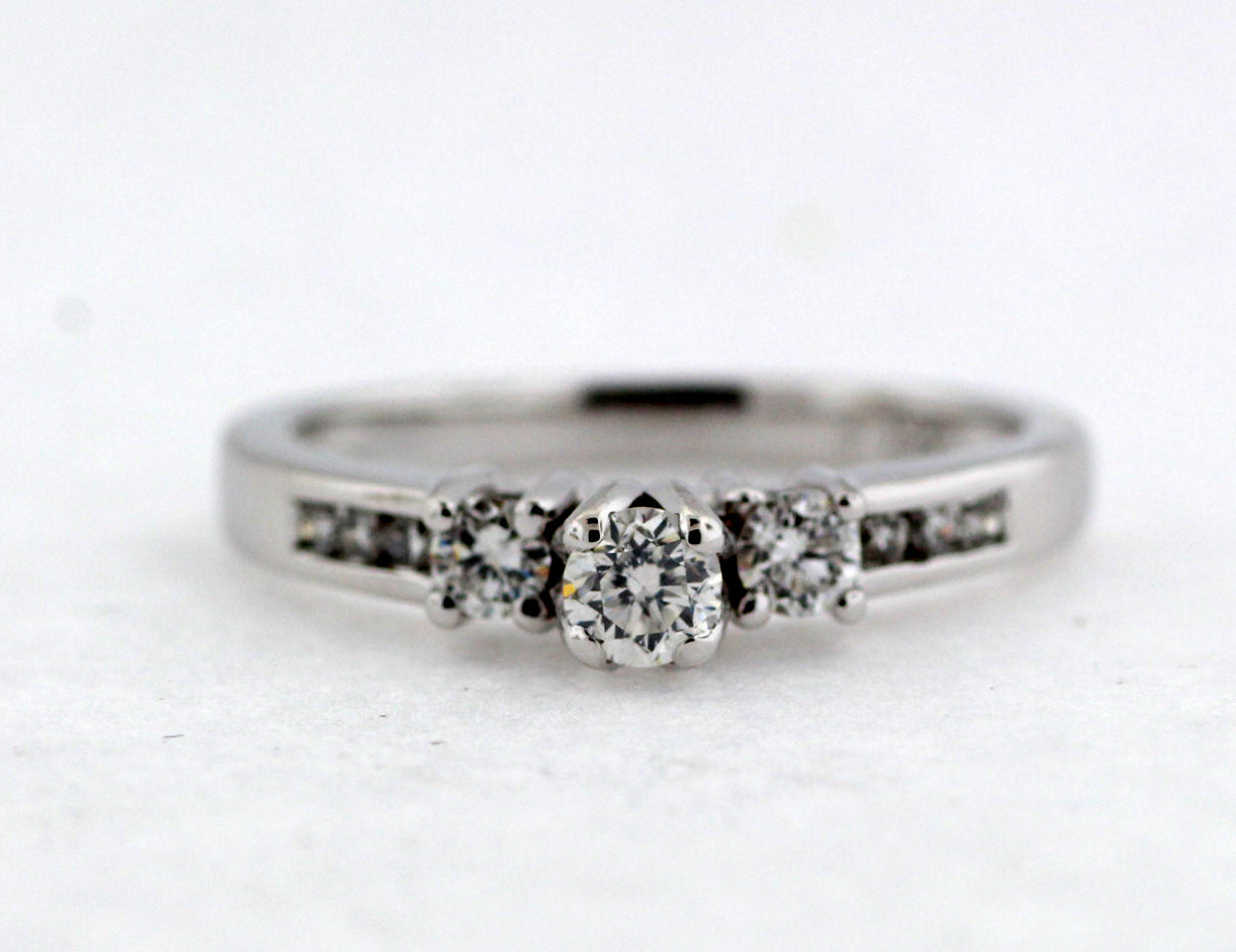 14KW .42 Cttw Diamond Engagement Ring