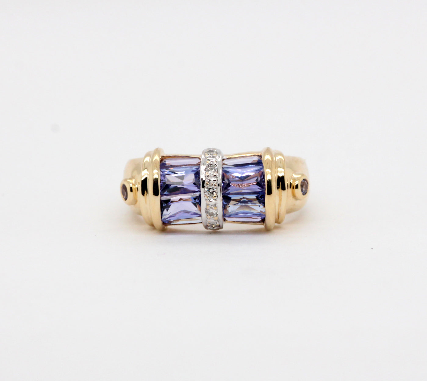 Estate 14ky 1.64 cttw iolite and diamond ring, .04 cttw