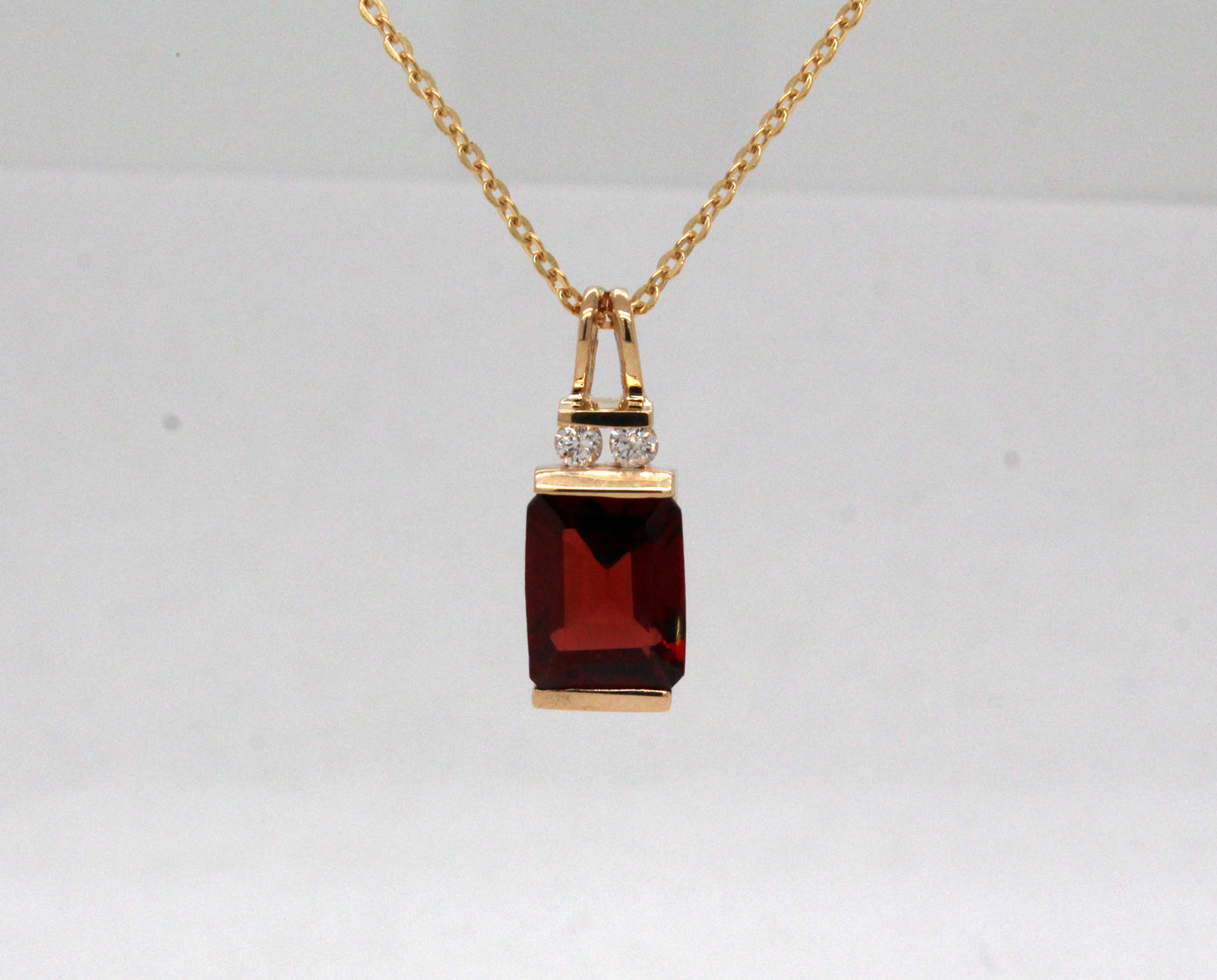 Estate 14KY 2.50 Cttw Garnet and .05 Cttw Diamond Pendant