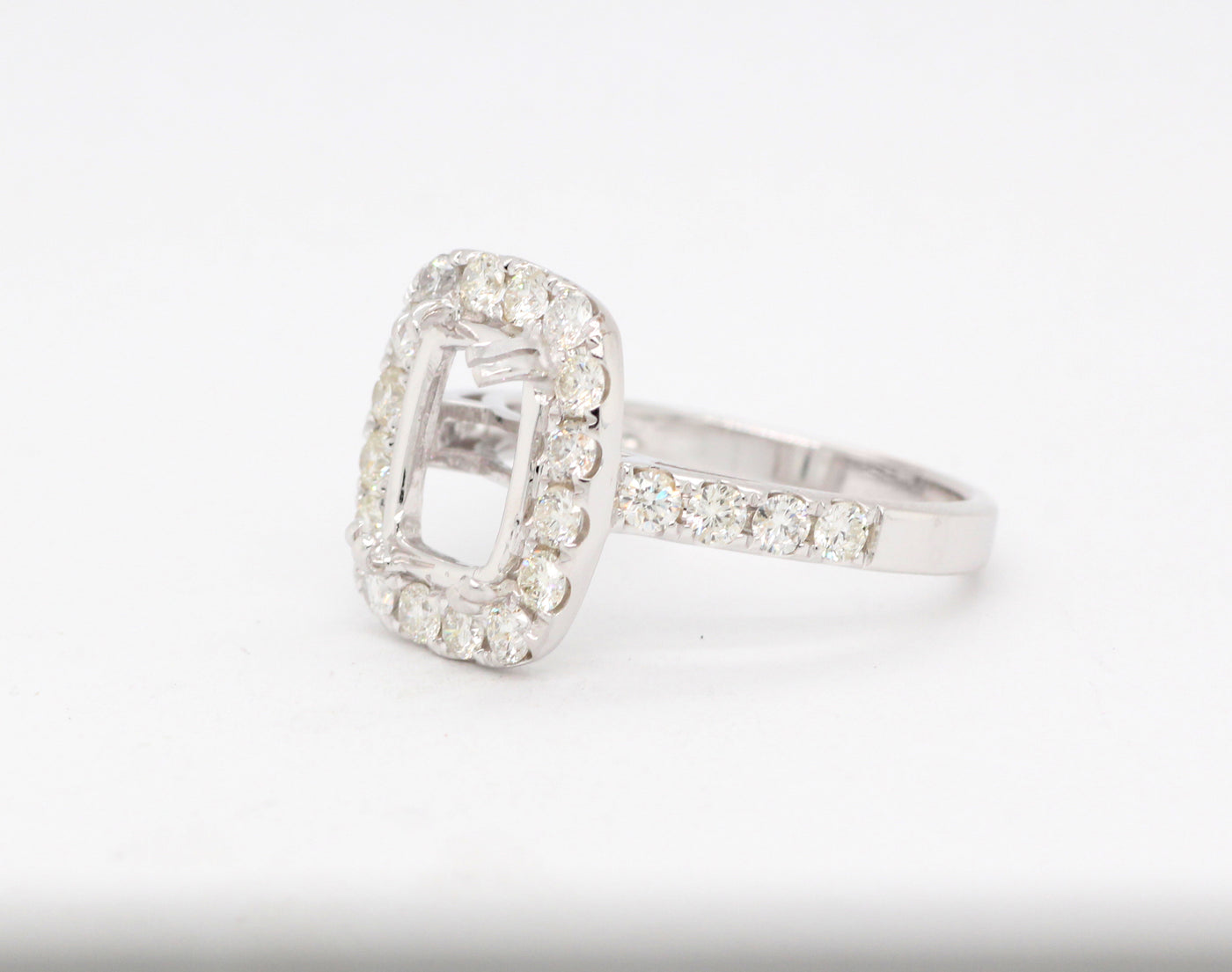 18KW .72 Cttw Diamond Semi Mount Ring
