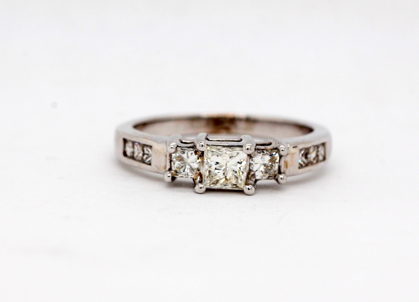 14KW 1.04 Cttw Diamond 3 Stone Ring