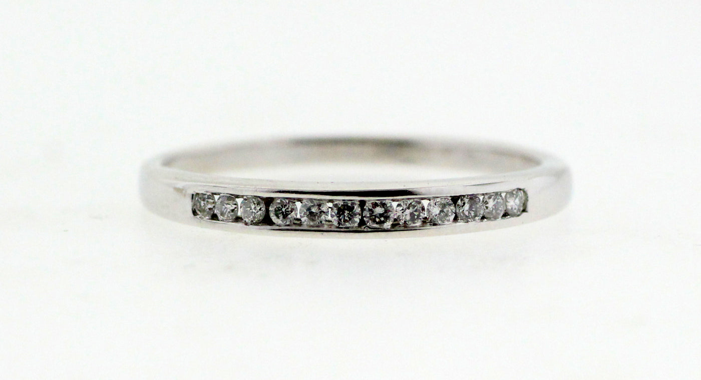 14KW .12 CTTW DIAMOND CHANNEL SET WEDDING BAND H-I1