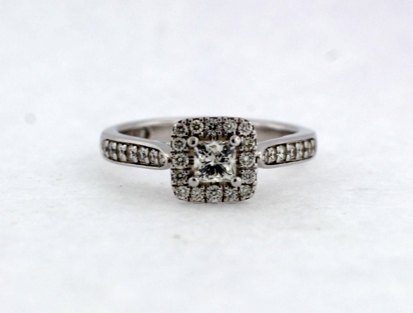 14KW .75 Cttw Diamond Engagement Ring image