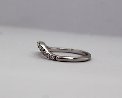 Estate 14KW .20 Cttw Diamond Curved Wedding Band