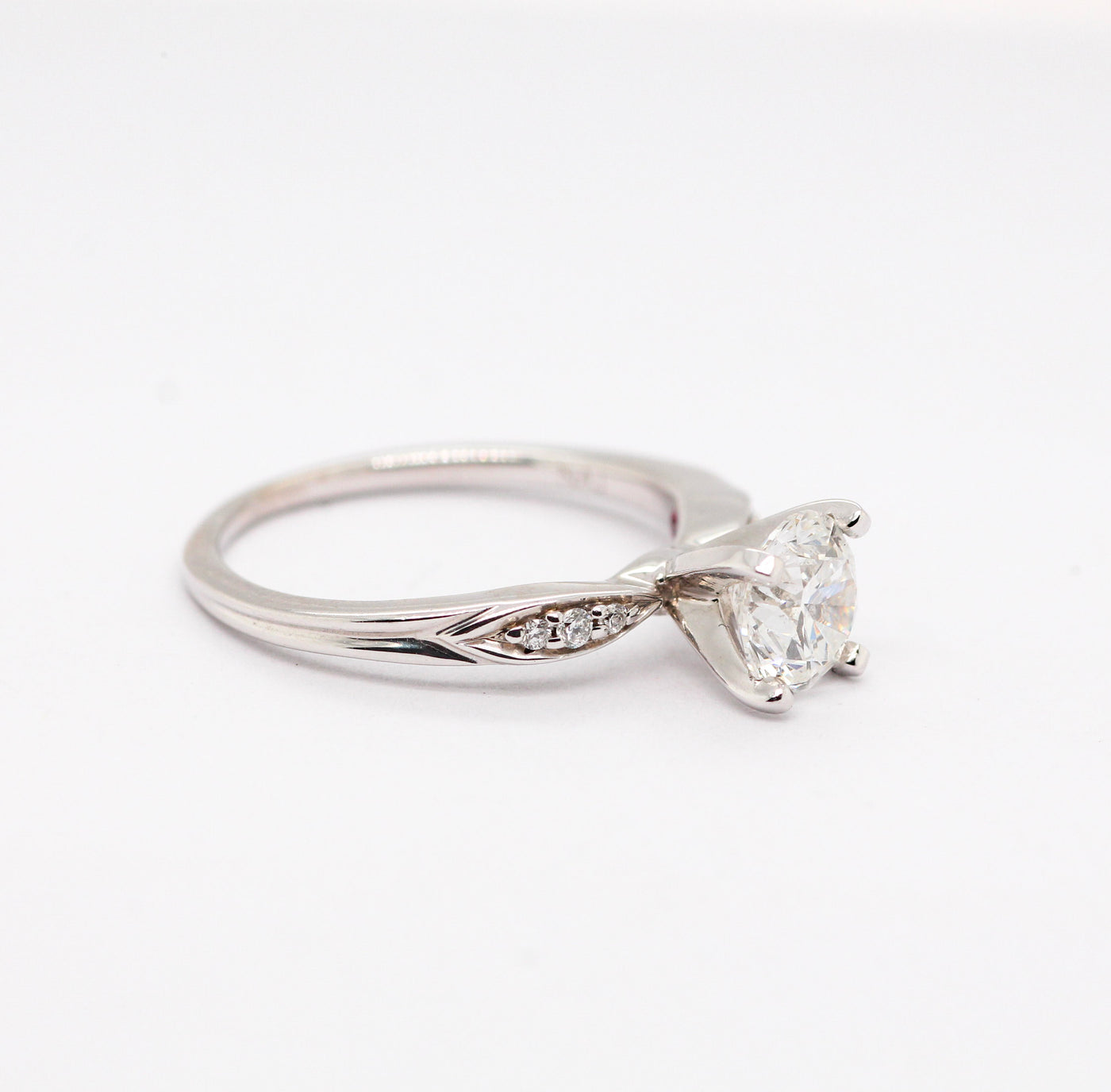 14KW 1.10CTTW DIAMOND ENGAGEMENT RING 1CT ROUND CTR H-SI2
N1907