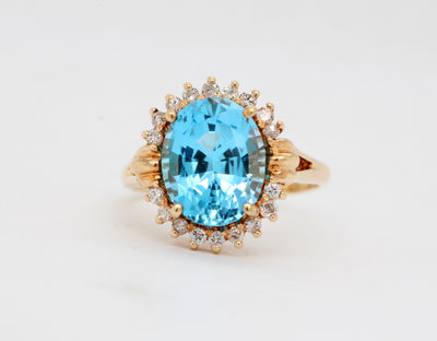 14KY 4.50 Ct Blue Topaz and Diamond Ring