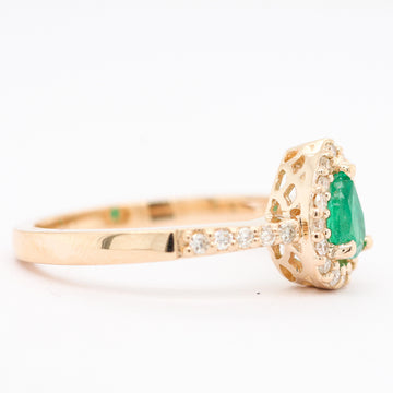 14KY .37 CTTW  Emerald and Diamond ring, .23 CTTW