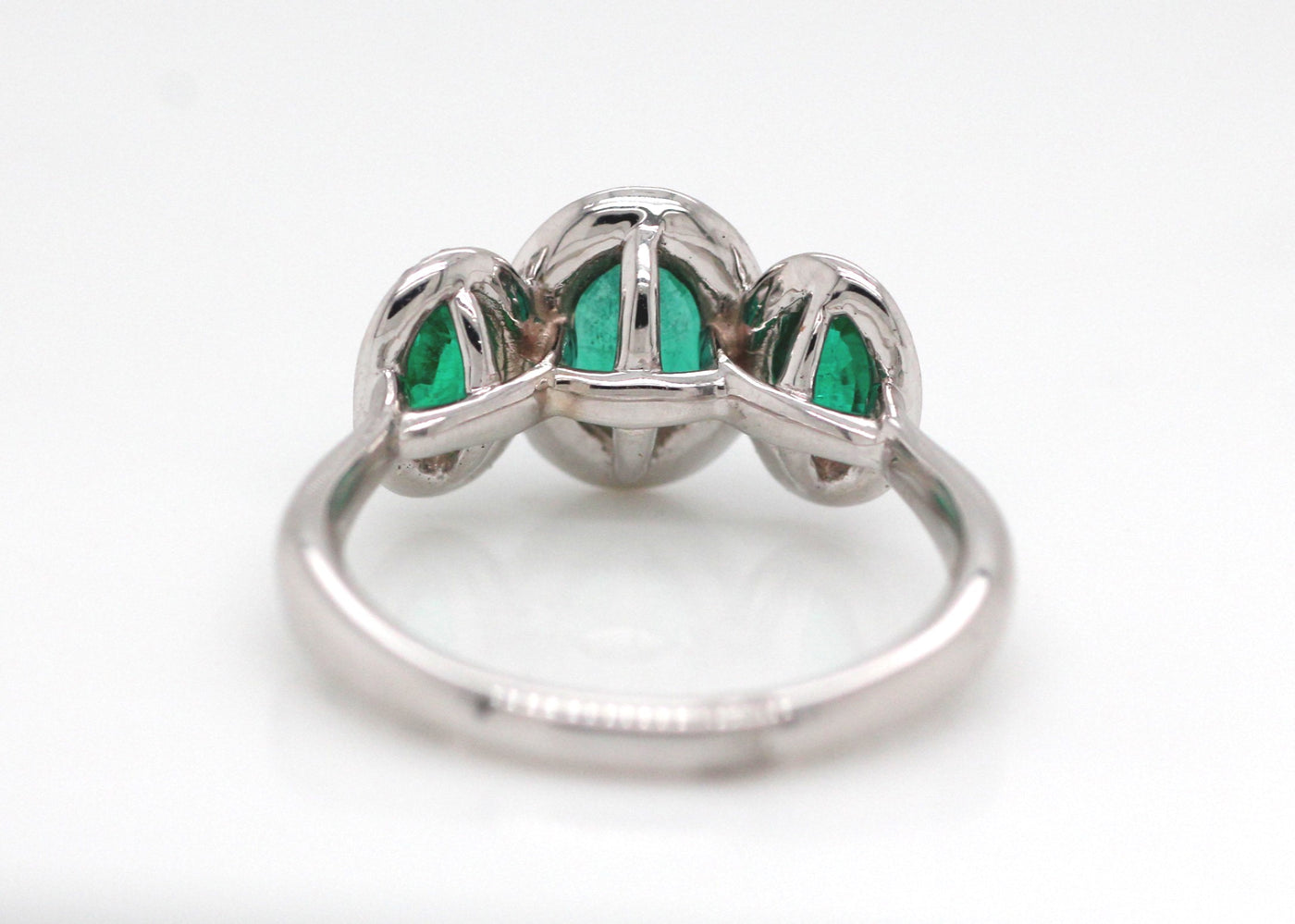 14KW Emerald And Diamond Ring