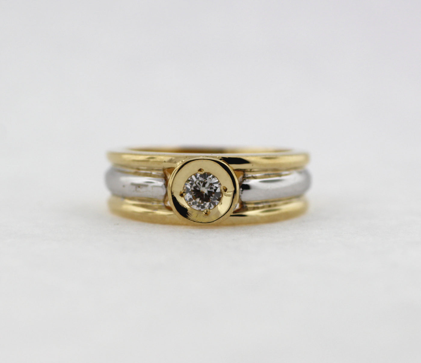 ESTATE 18KTT .13 CT DIAMOND PINKY RING H-VS1