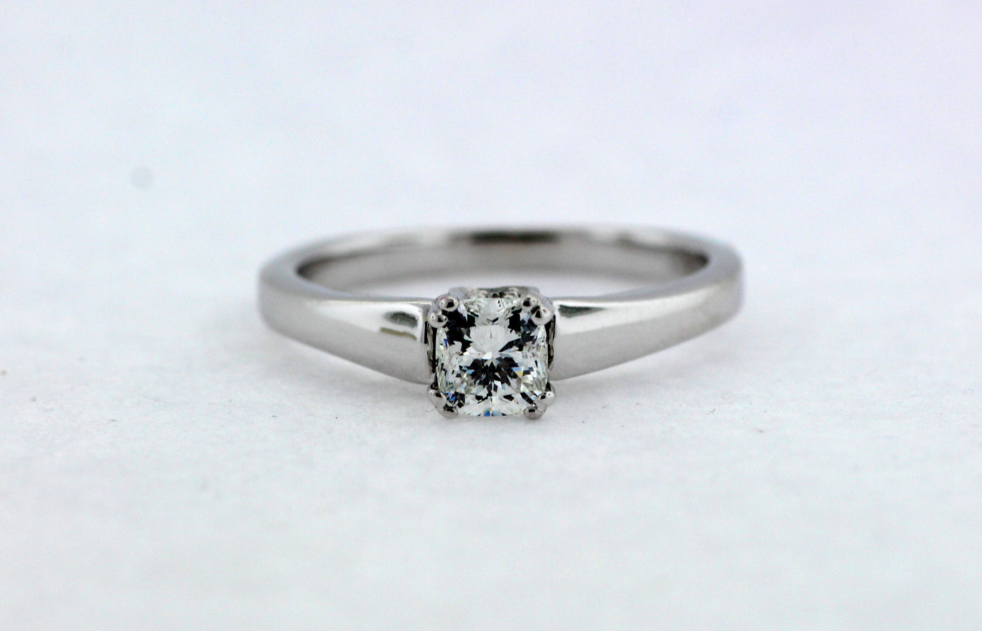18KW .57 CTTW CUSHION DIAMOND RING .53 CT CTR G-SI1 N1227