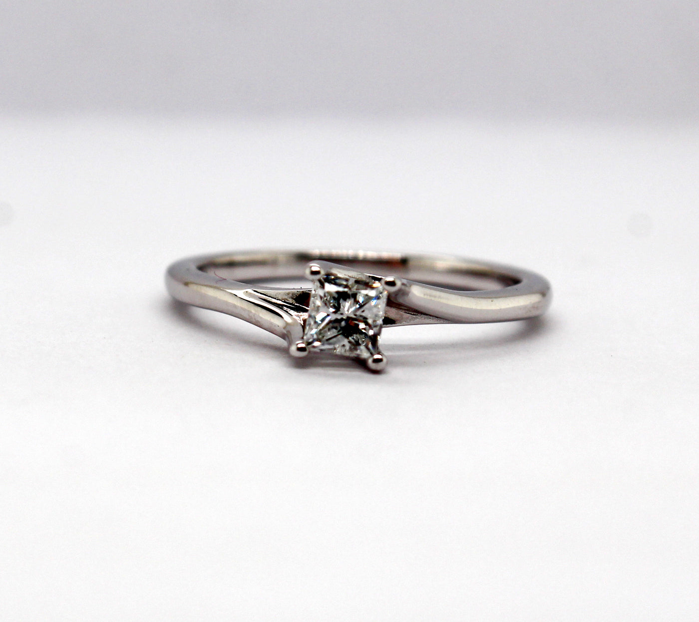 14KW .25 Ct Princess cut Diamond Solitaire Ring