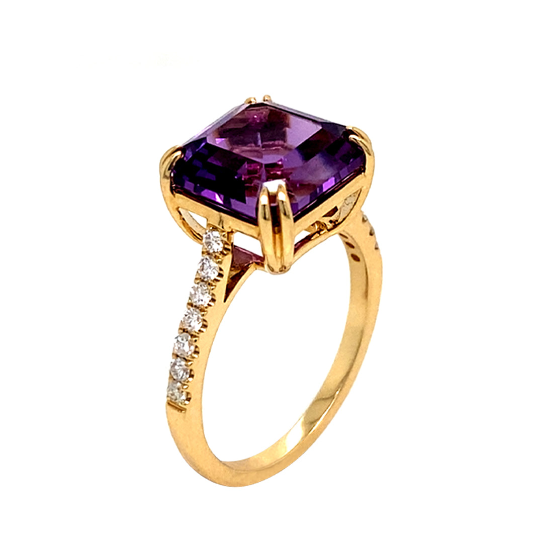 18KY 4.49 Ct Amethyst and .20 Cttw Diamond Ring
