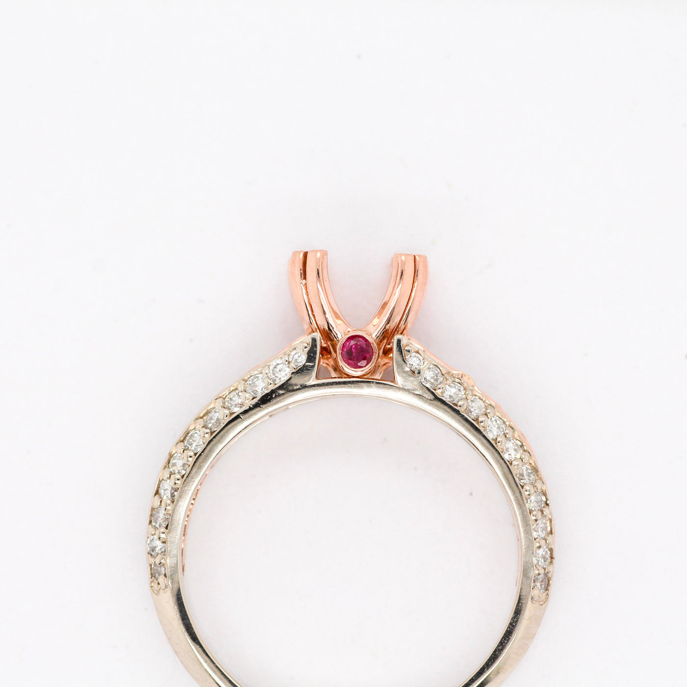 14KTT .47 CTTW DIAMOND SEMI MOUNT SCROL RING WITH ACCENT RUBYS, .04 CT