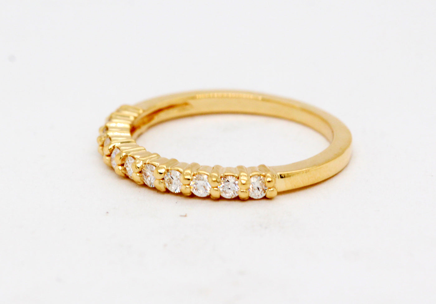 14KY .20 Cttw Diamond Wedding Band with Diamonds H in Color and SI2 in