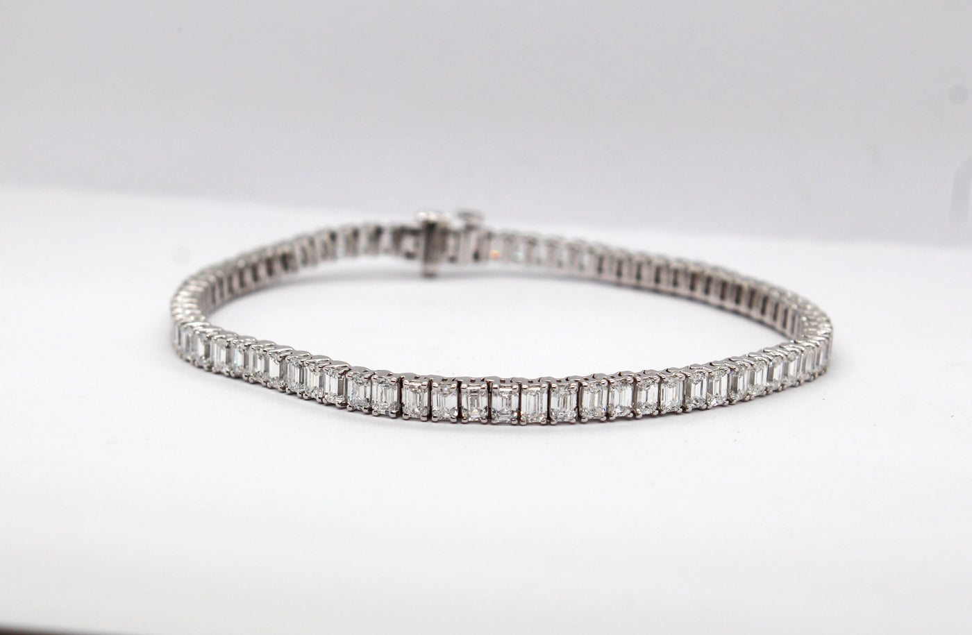 14KW 8.61 Cttw Lab Grown Diamond Bracelet