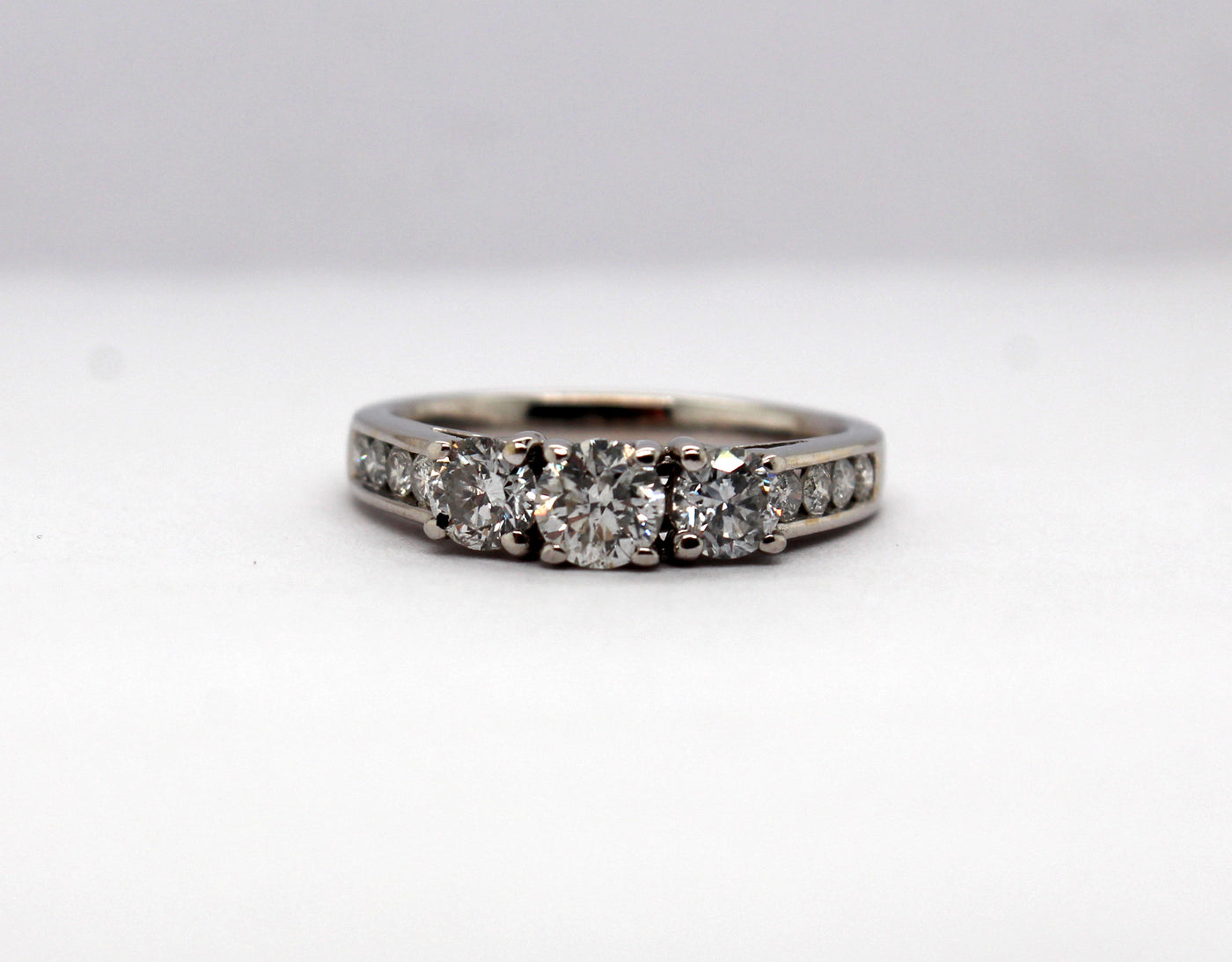 Estate 14KW 1.07 Cttw Diamond 3 Stone style Ring