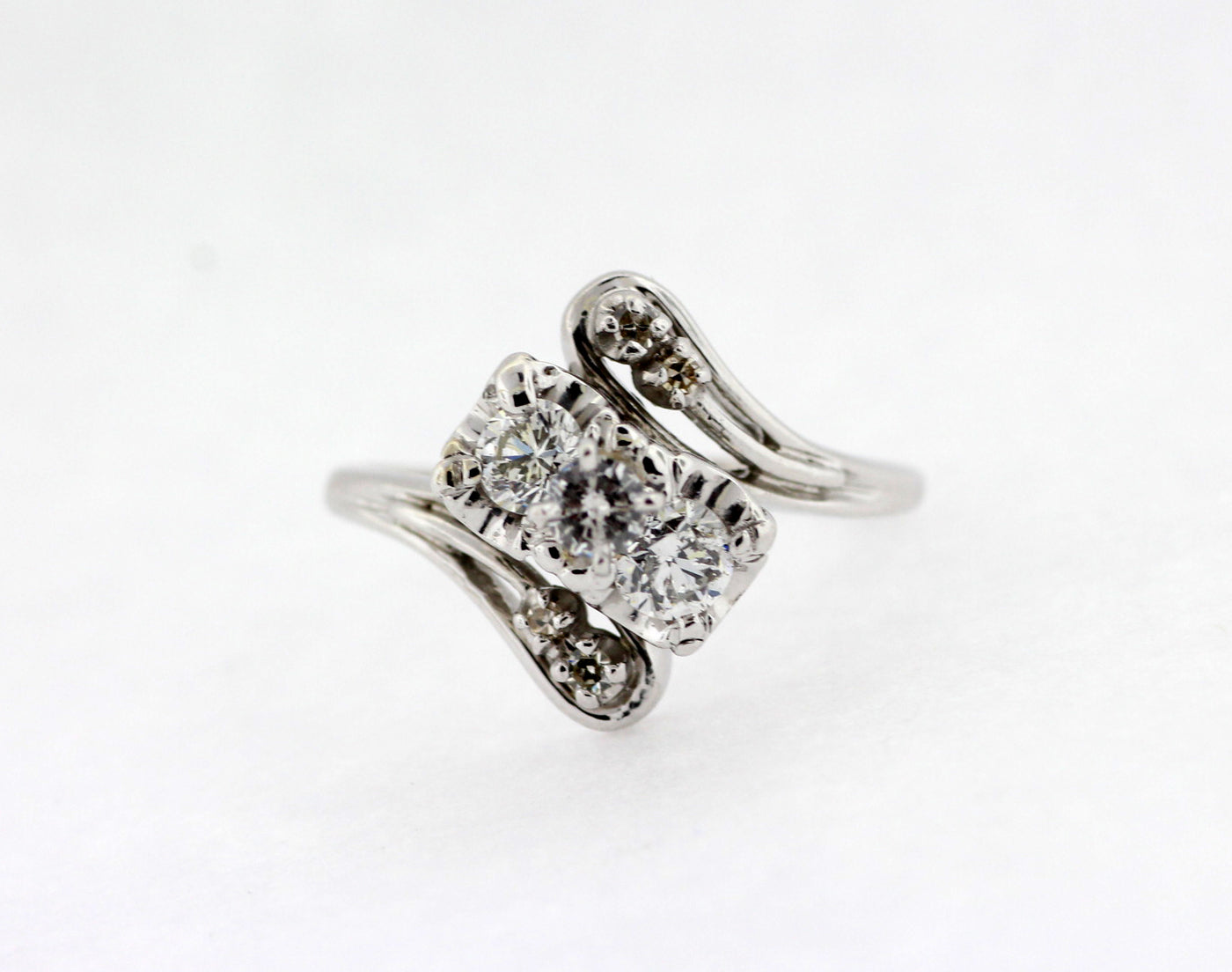 Estate 14KW .65 Cttw Diamond 3 Stone Ring Ring