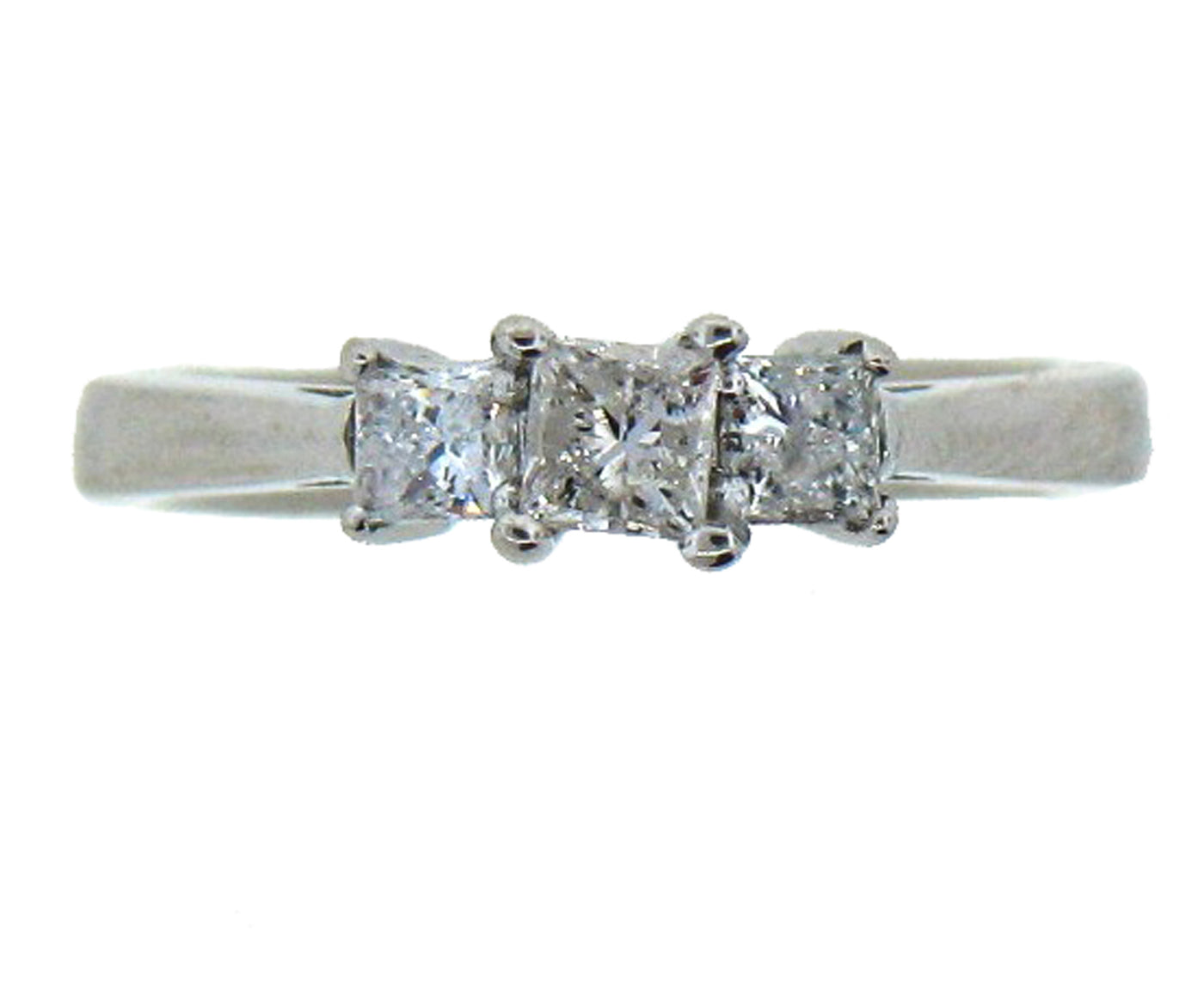 14KW 1/2CTTW DIA 3 STONE RING