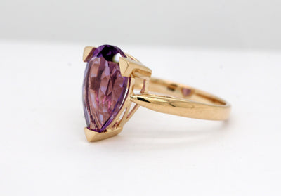 Estate 14KY 4.75 Ct Pear shaped Amethyst Ring