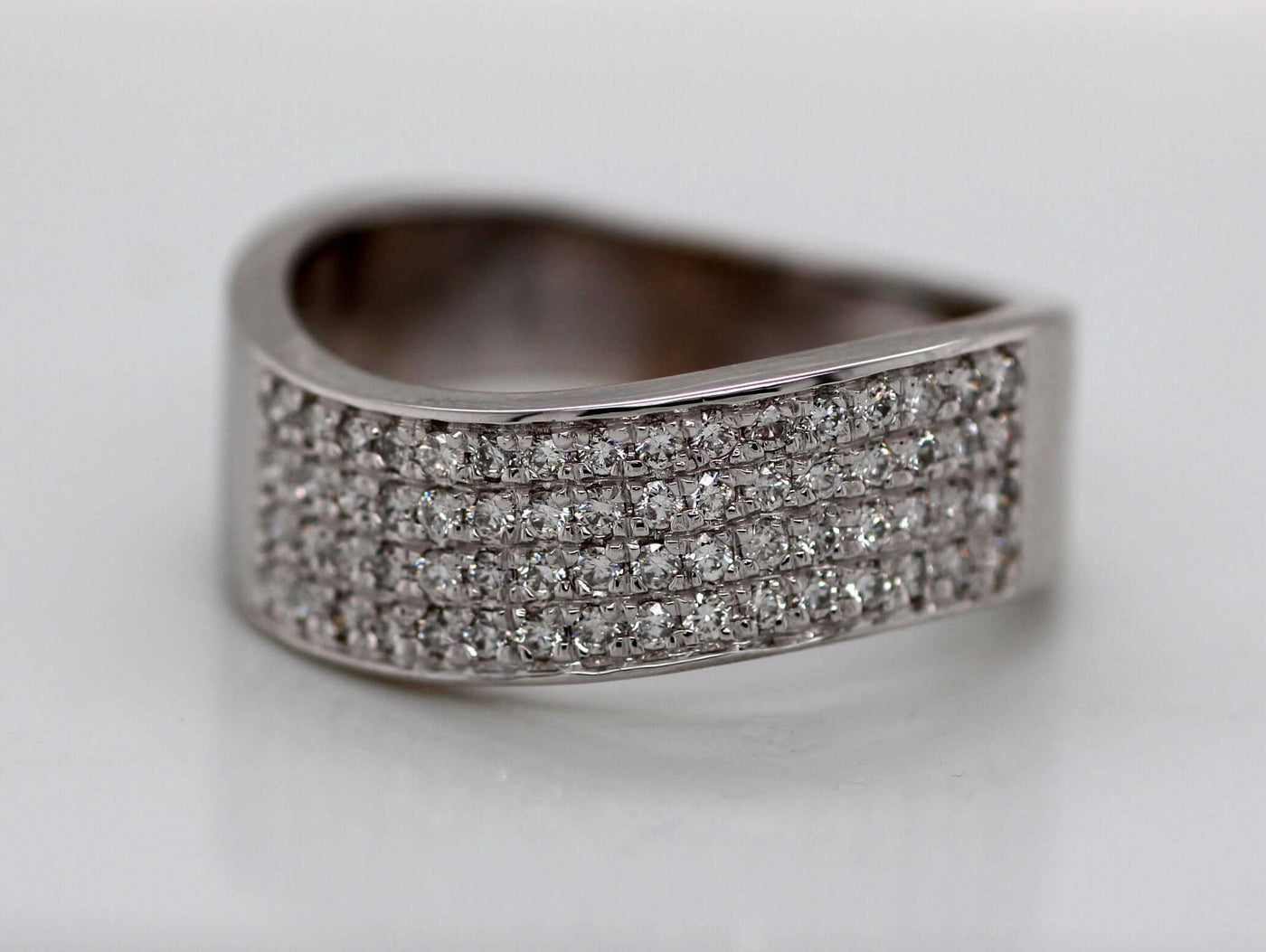 14KW .71 CTTW DIAMOND CURVED RING