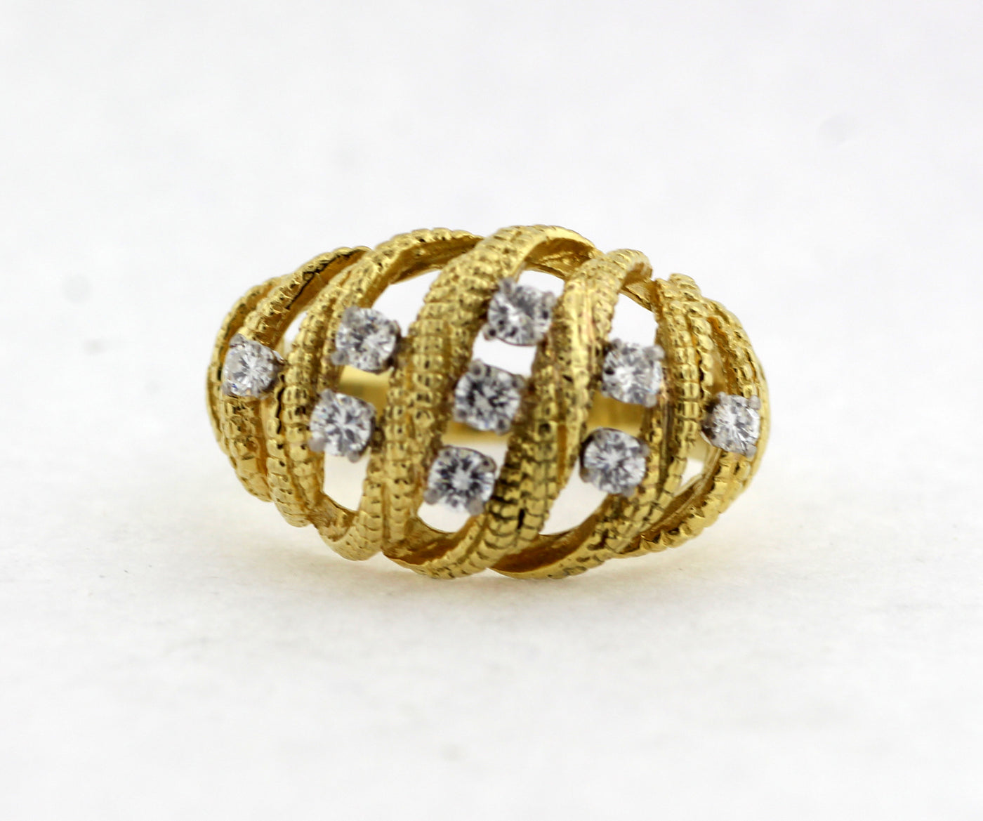 ESTATE 18KY .31 CTTW DIAMOND TWISTED DOME RING H-SI1