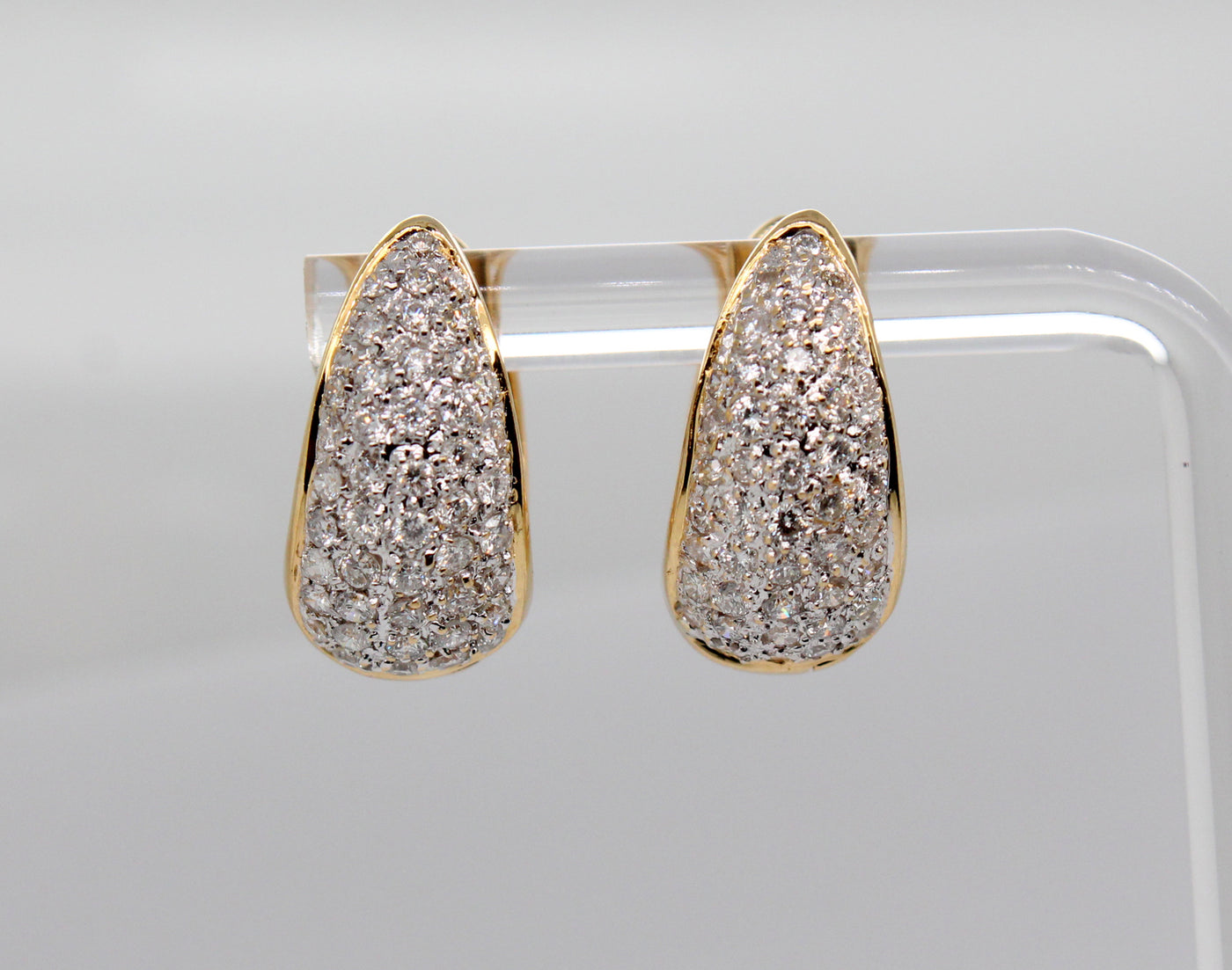 Estate 18KY 1.00 Cttw Diamond Tear Drop Hoop Earrings