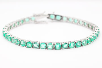 14KW 10.00 CTTW EMERALD CUT EMERALD BRACELET