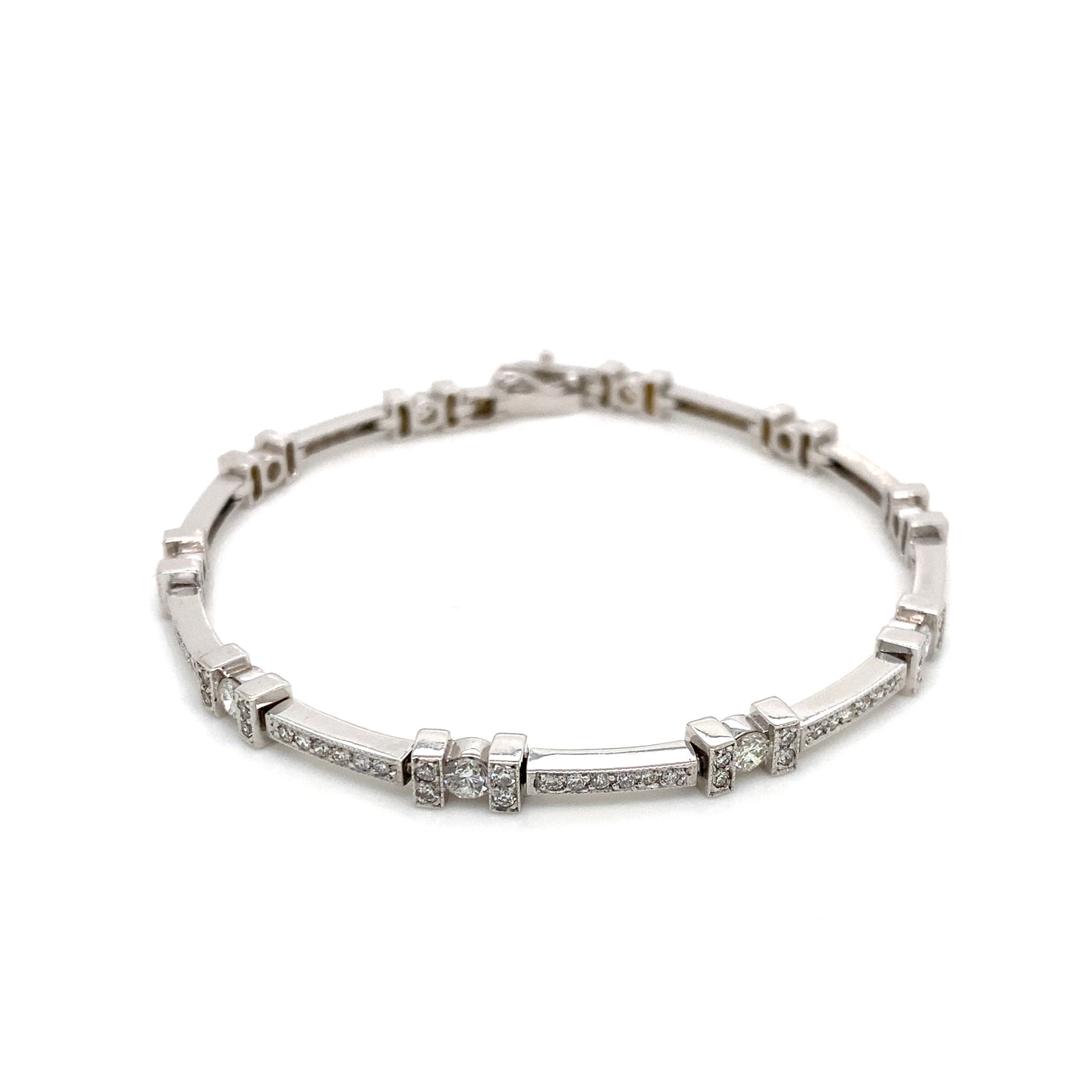 18KW 2.10 Cttw Diamond Bracelet