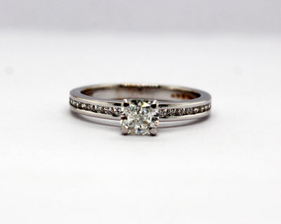 Estate 18KW .67 Cttw Diamond Engagement Ring