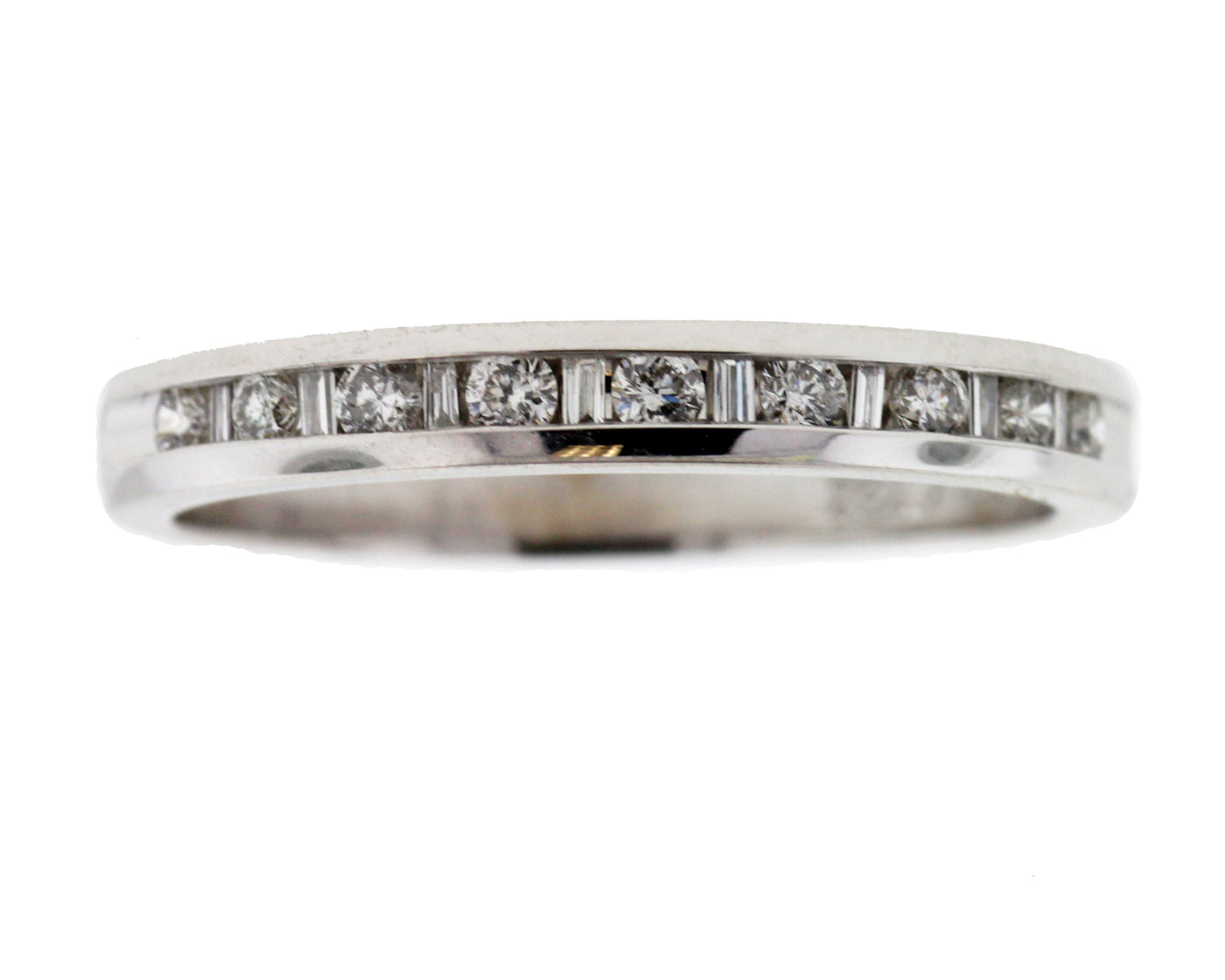 14KW .17CTTW DIAMOND WEDDING BAND image