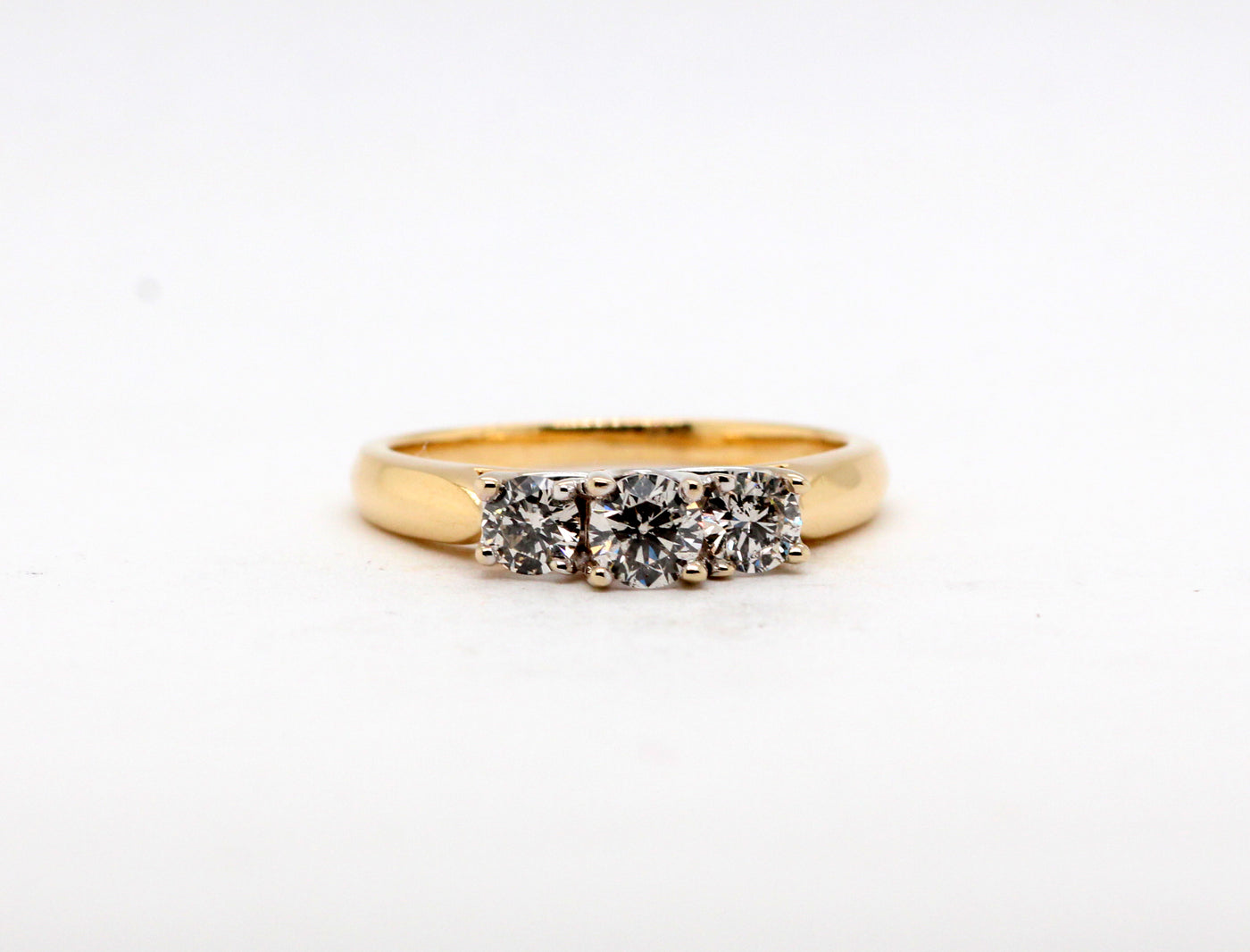 Estate 14KY .75 Cttw Diamond 3 Stone Ring