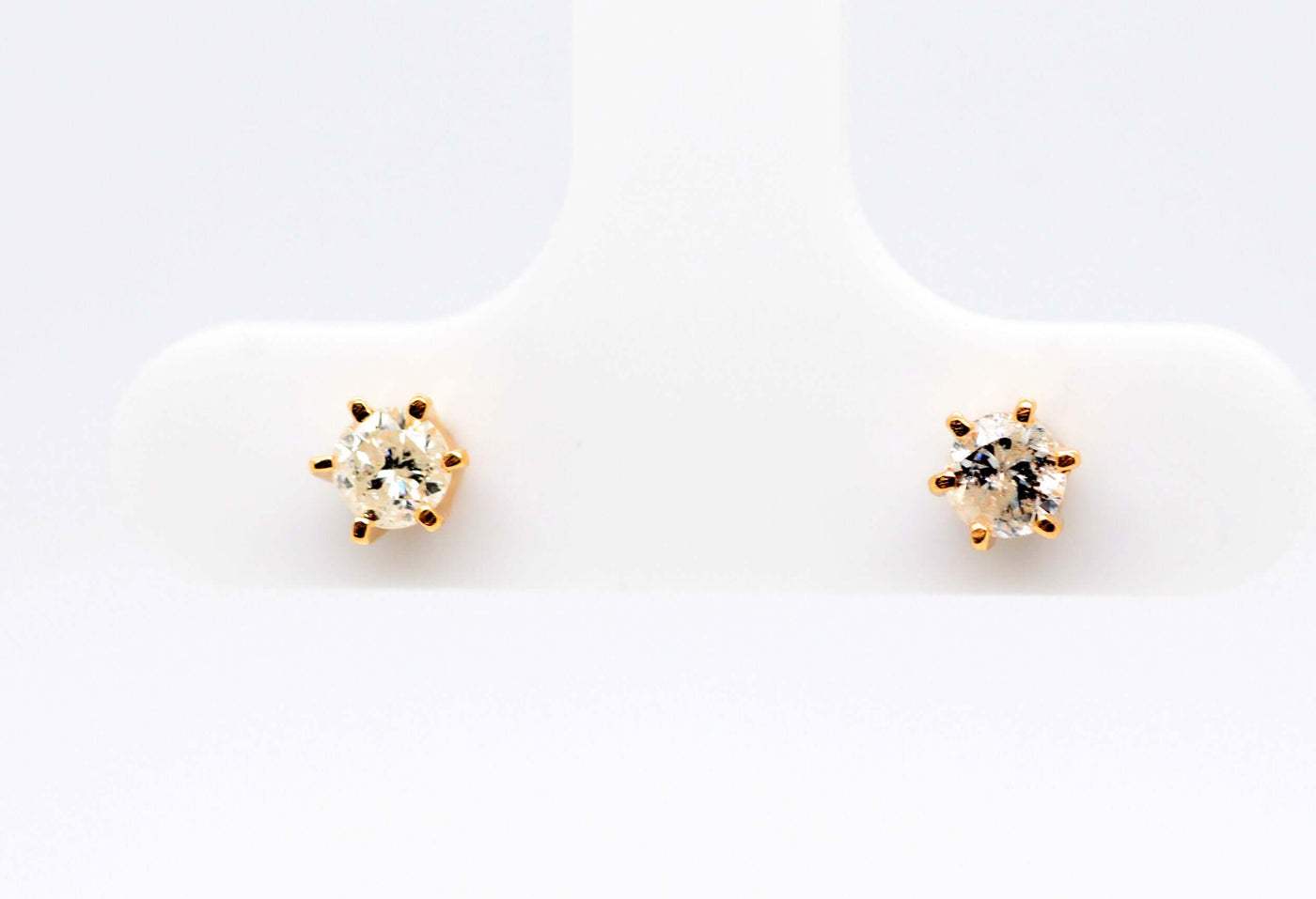 14KY .27 CTTW Diamond stud earrings, J-I1 image