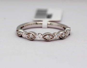 14KW .34 CTTW DIAMOND WEDDING BAND
