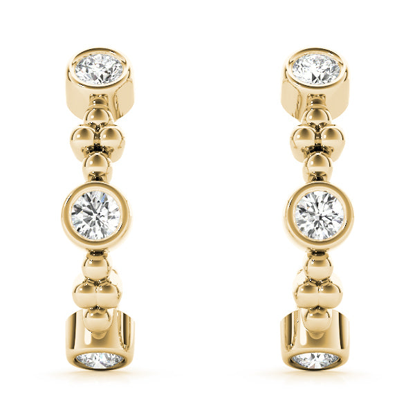 FASHION EARRINGS Complete per pair.