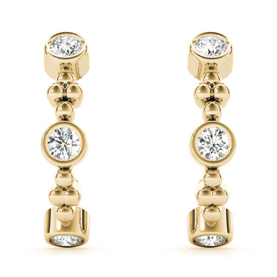 FASHION EARRINGS Complete per pair.