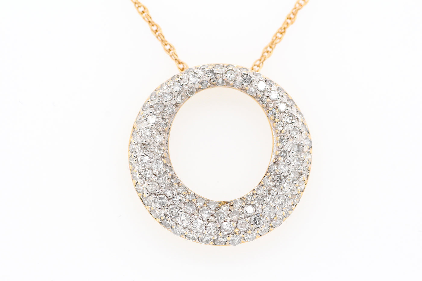 Estate 14Ky 1Cttw Dia Pave Circle Pendant