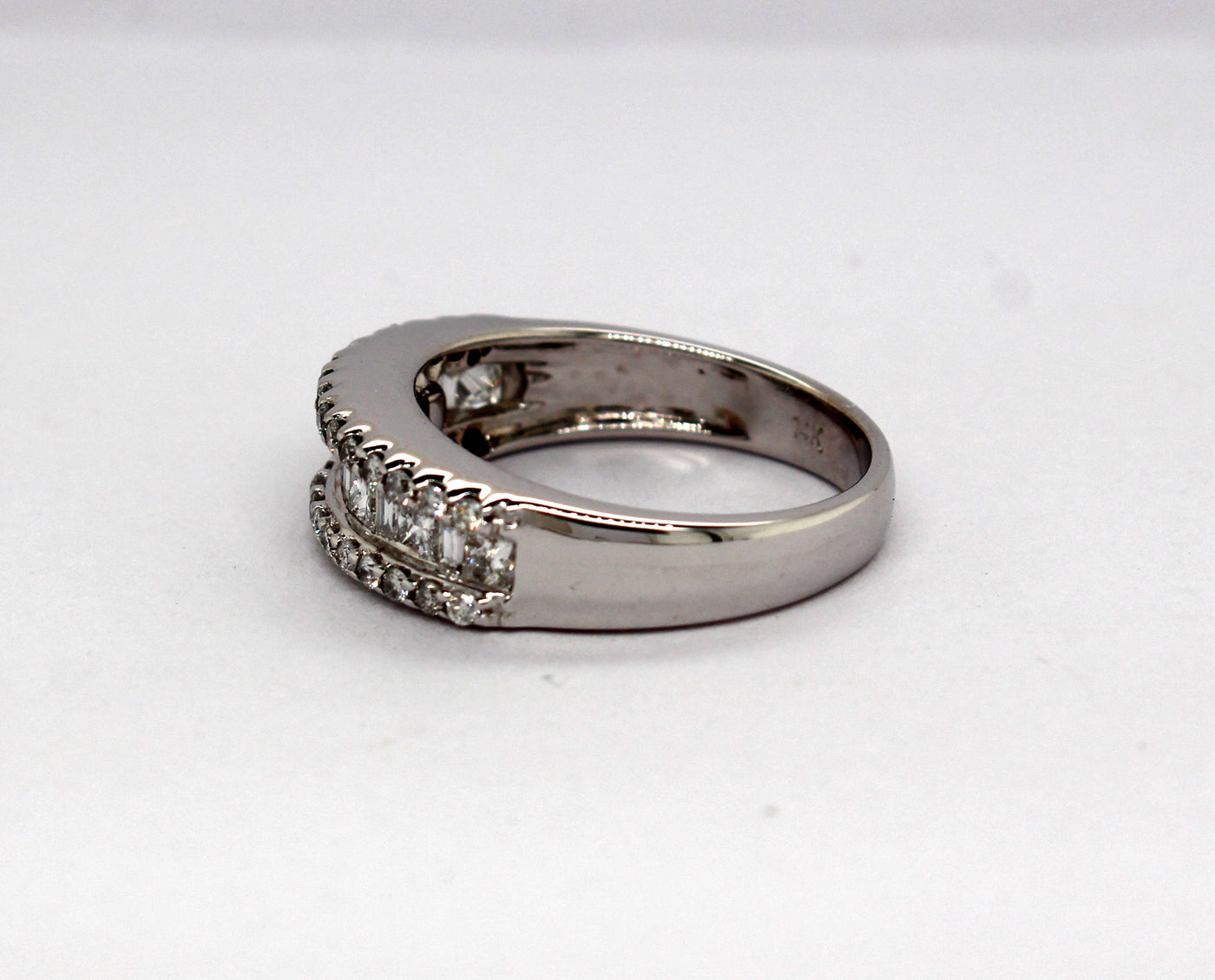 Estate 14KW .75 Cttw Diamond Ring