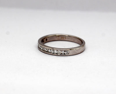 Estate 14KW .30 Cttw Diamond Wedding Ring G in Color and SI1 in Clarit